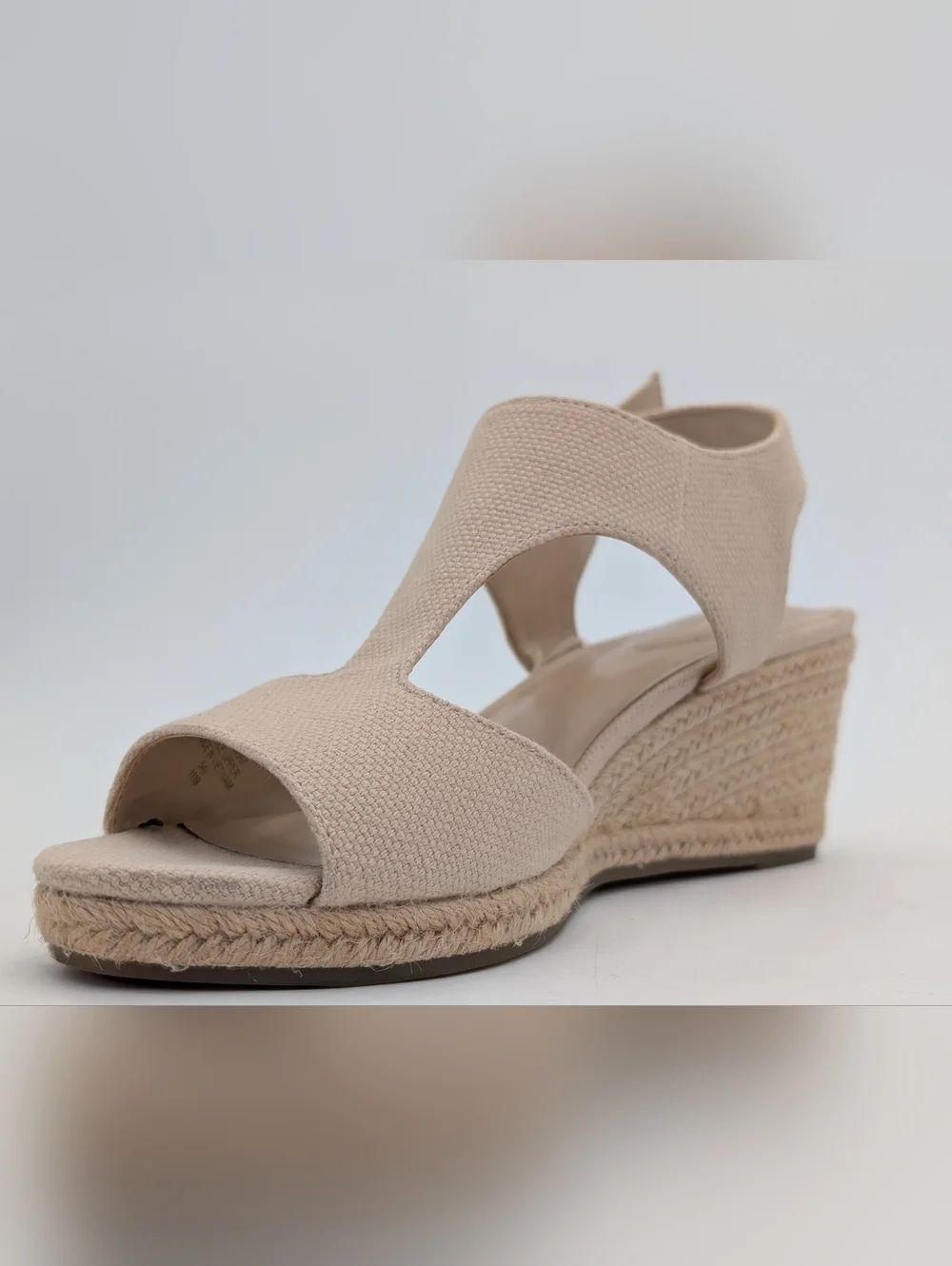 NWT Bandolino Sz 8 Neutral Tan Espadrille Wedge Gold Color Buckle Ankle Straps